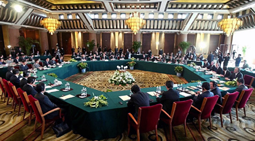 ผลักดันการสนทนาเกี่ยวกับนิวเคลียร์